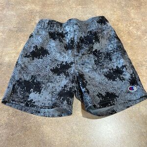 Boys champion shorts size small 7/8